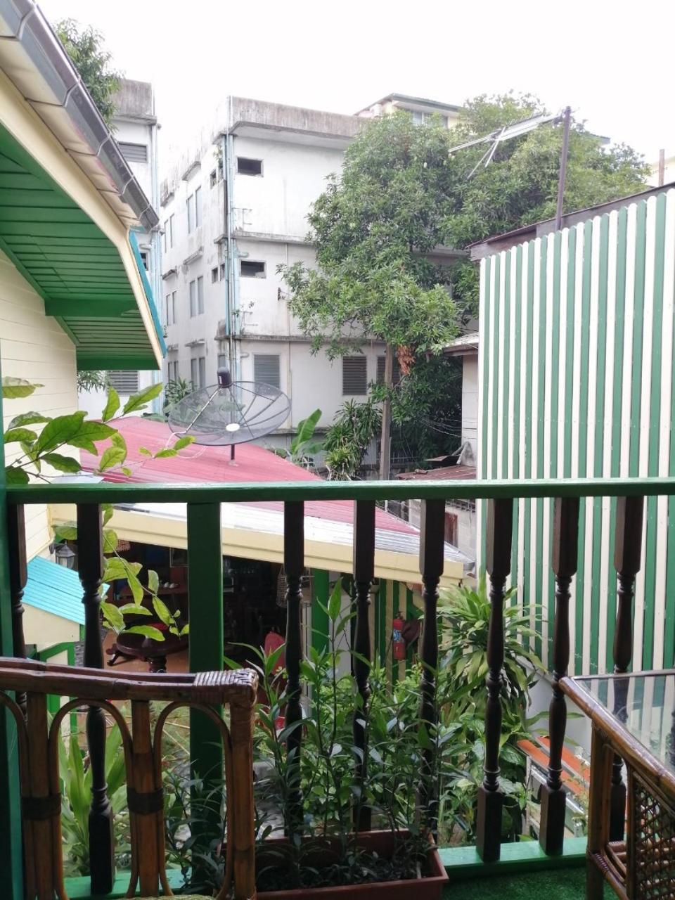 방콕 반 테파 부티크 하우스 B&B 외부 사진