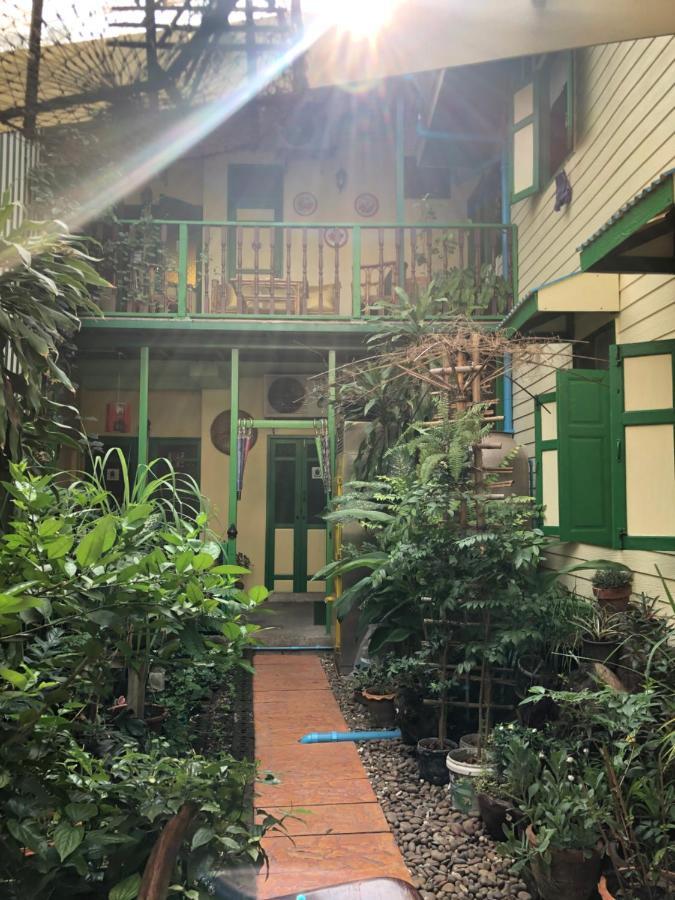 방콕 반 테파 부티크 하우스 B&B 외부 사진